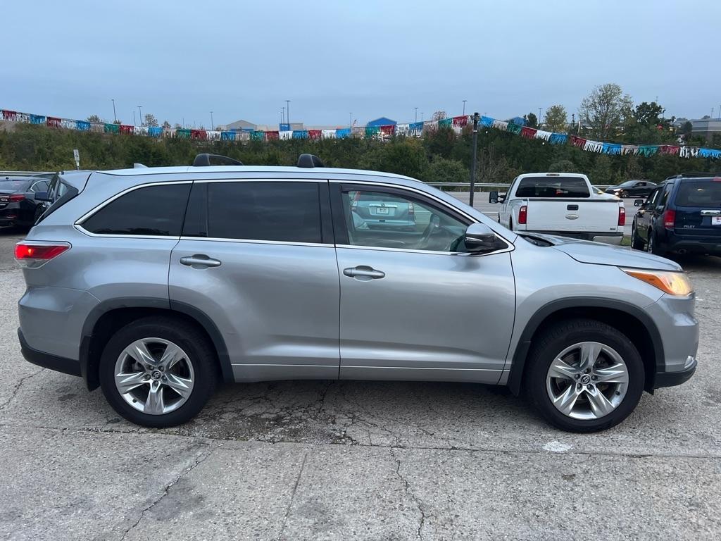 Toyota Highlander Limited AWD V6 2016