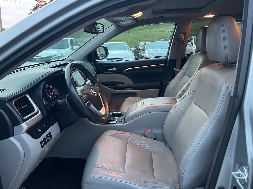 Toyota Highlander Limited AWD V6 2016