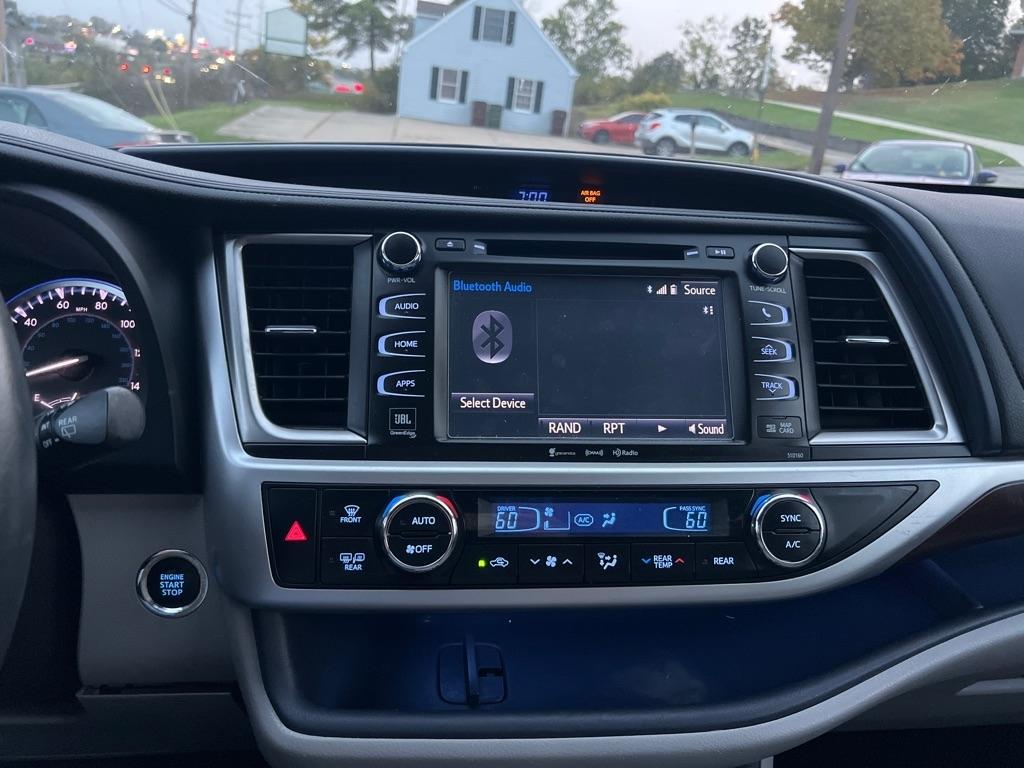 Toyota Highlander Limited AWD V6 2016