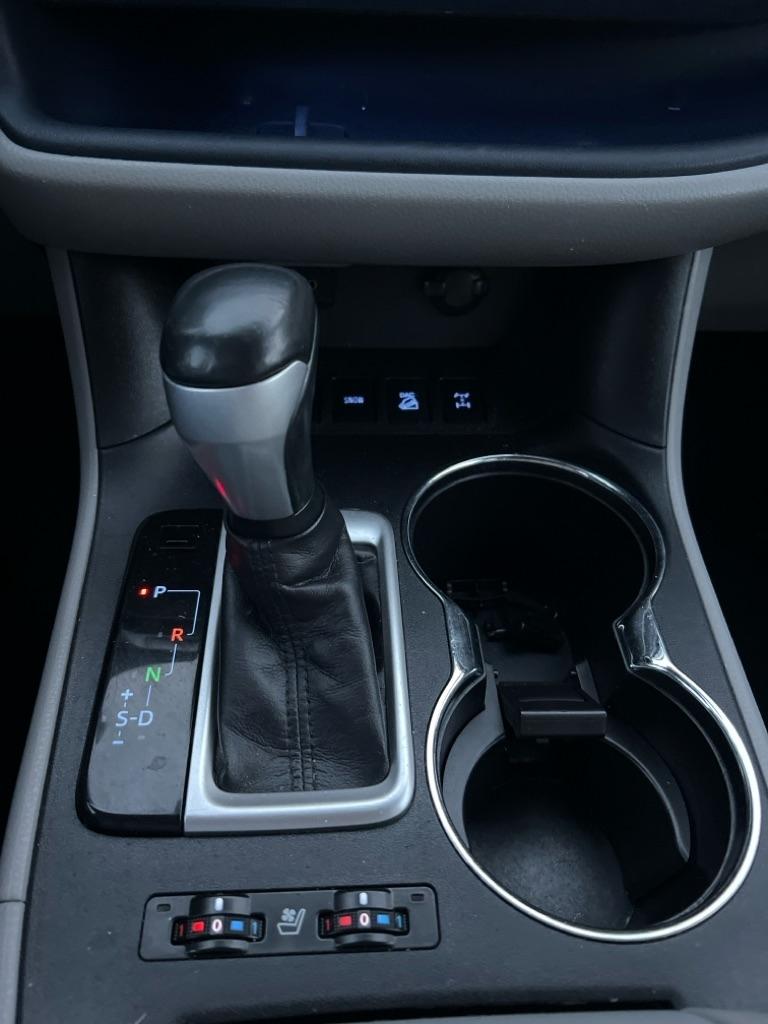 Toyota Highlander Limited AWD V6 2016