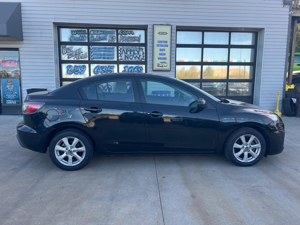 Mazda MAZDA3 i Sport 4-Door 2011