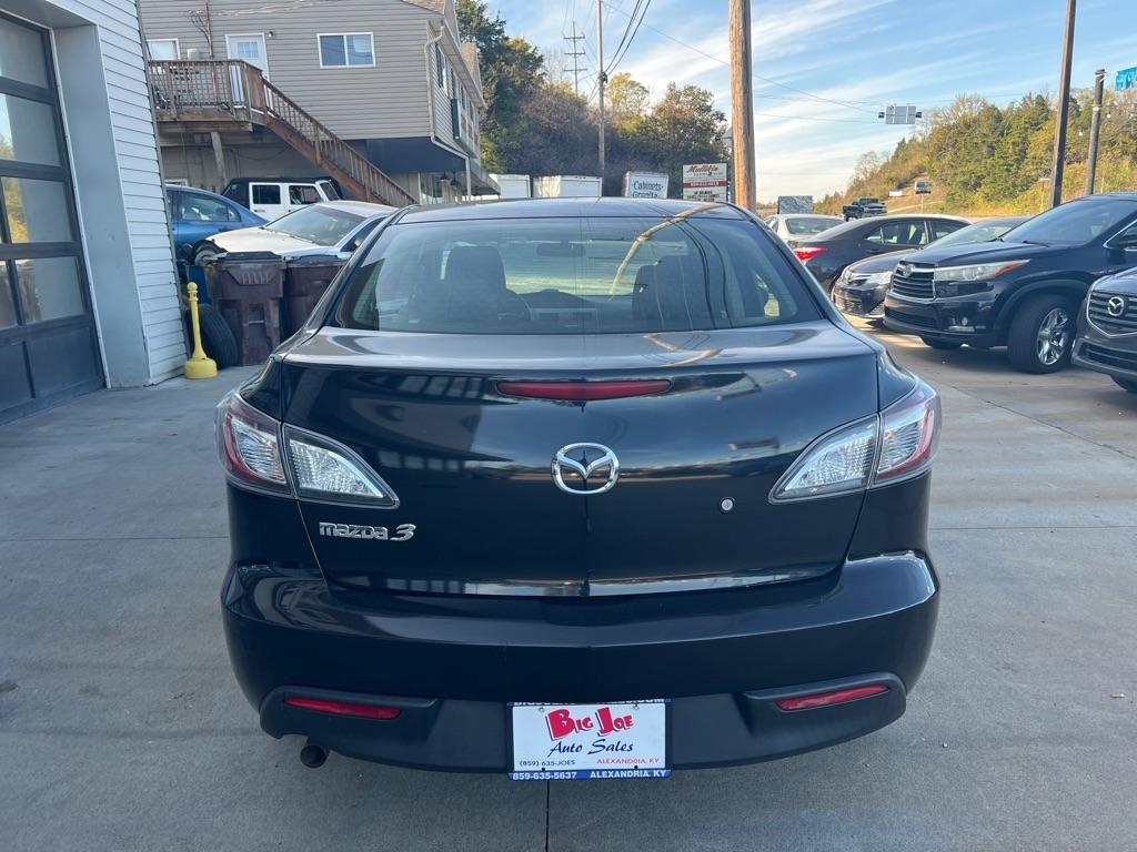 Mazda MAZDA3 i Sport 4-Door 2011