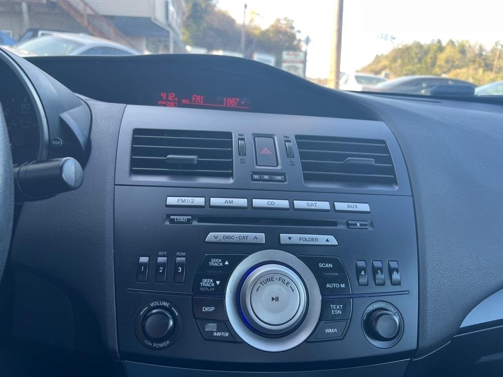 Mazda MAZDA3 i Sport 4-Door 2011