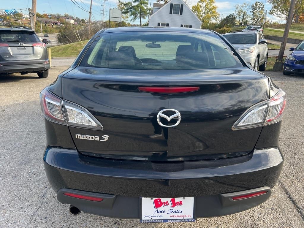 Mazda MAZDA3 i Touring 4-door 2011