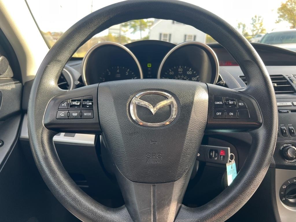 Mazda MAZDA3 i Touring 4-door 2011