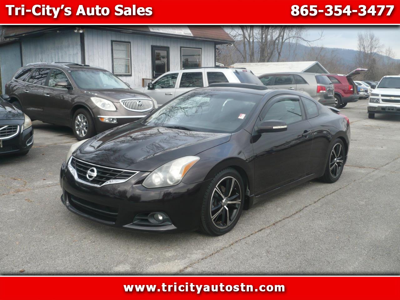 Nissan Altima 3.5 SR 6M/T Coupe 2012