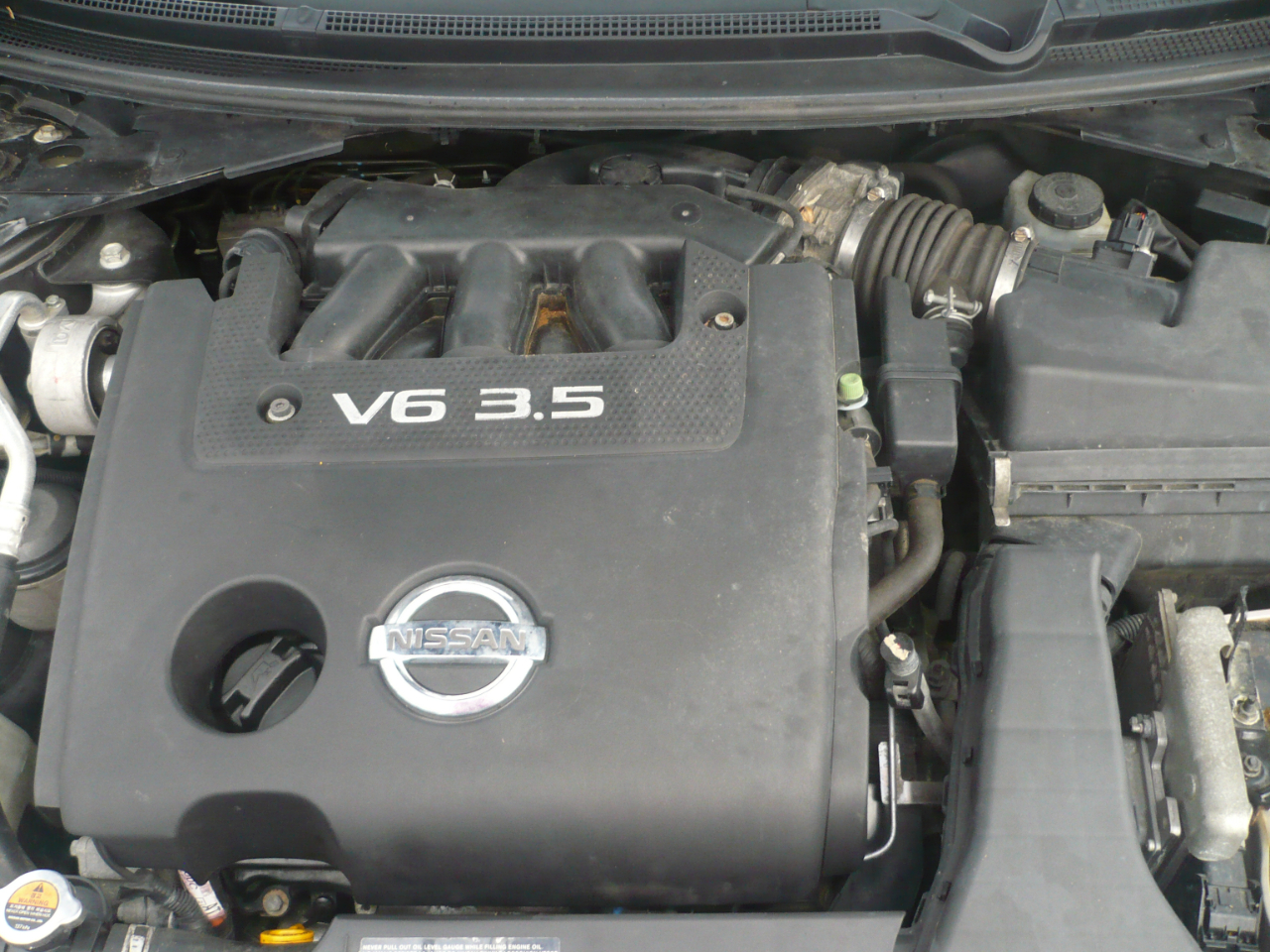 Nissan Altima 3.5 SR 6M/T Coupe 2012