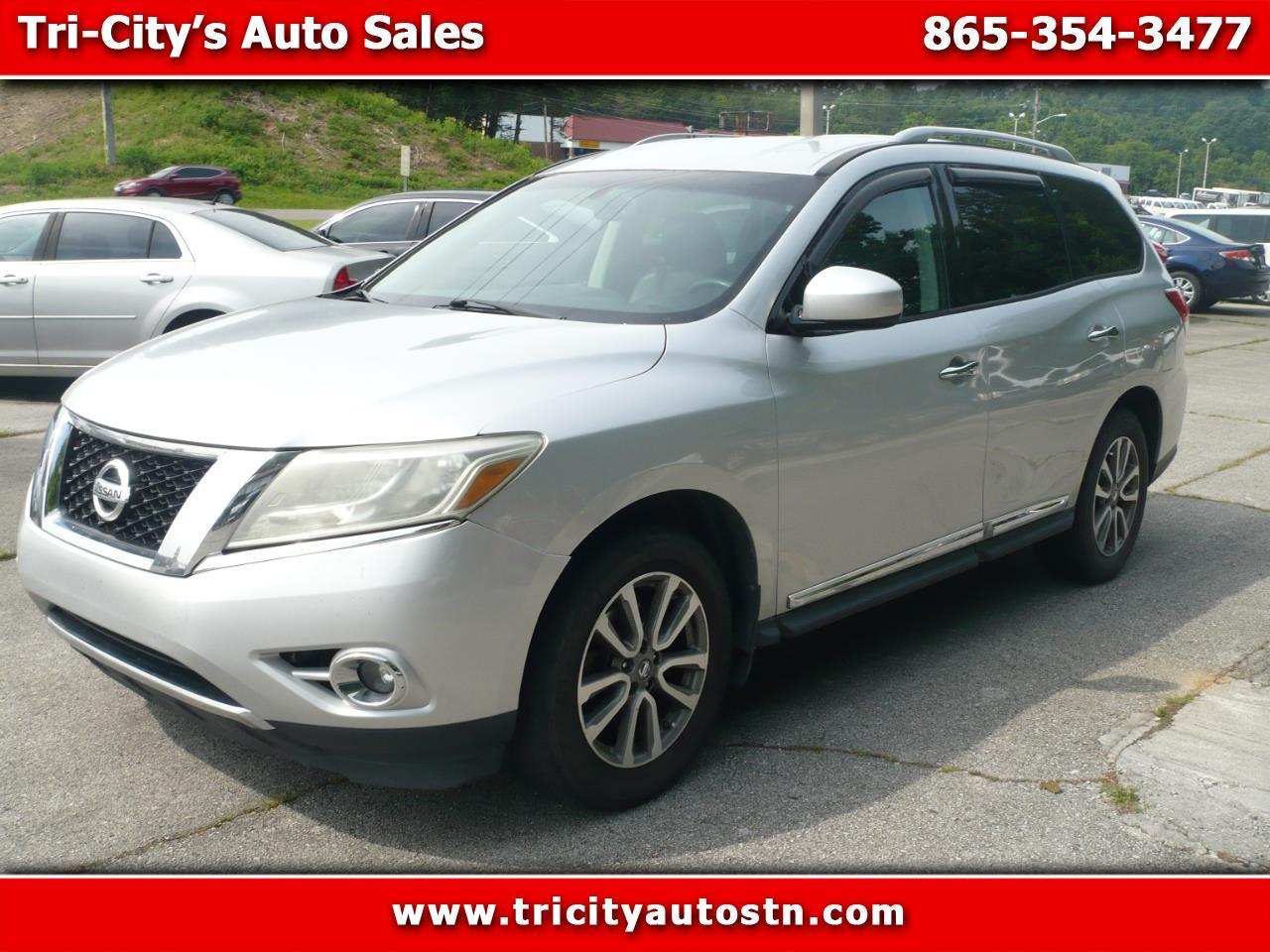 Nissan Pathfinder SV 4WD 2013