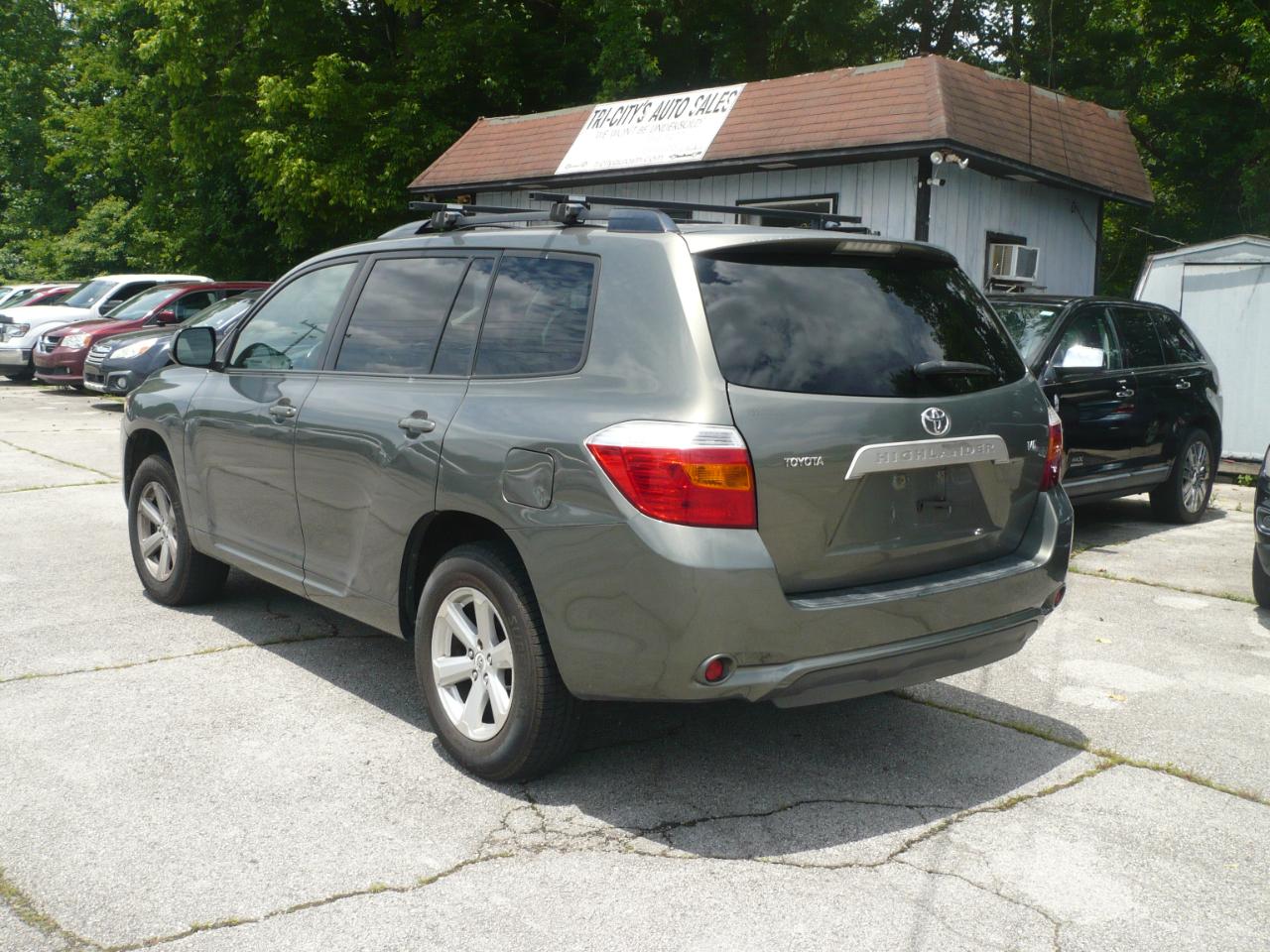Toyota Highlander Base 2WD 2008