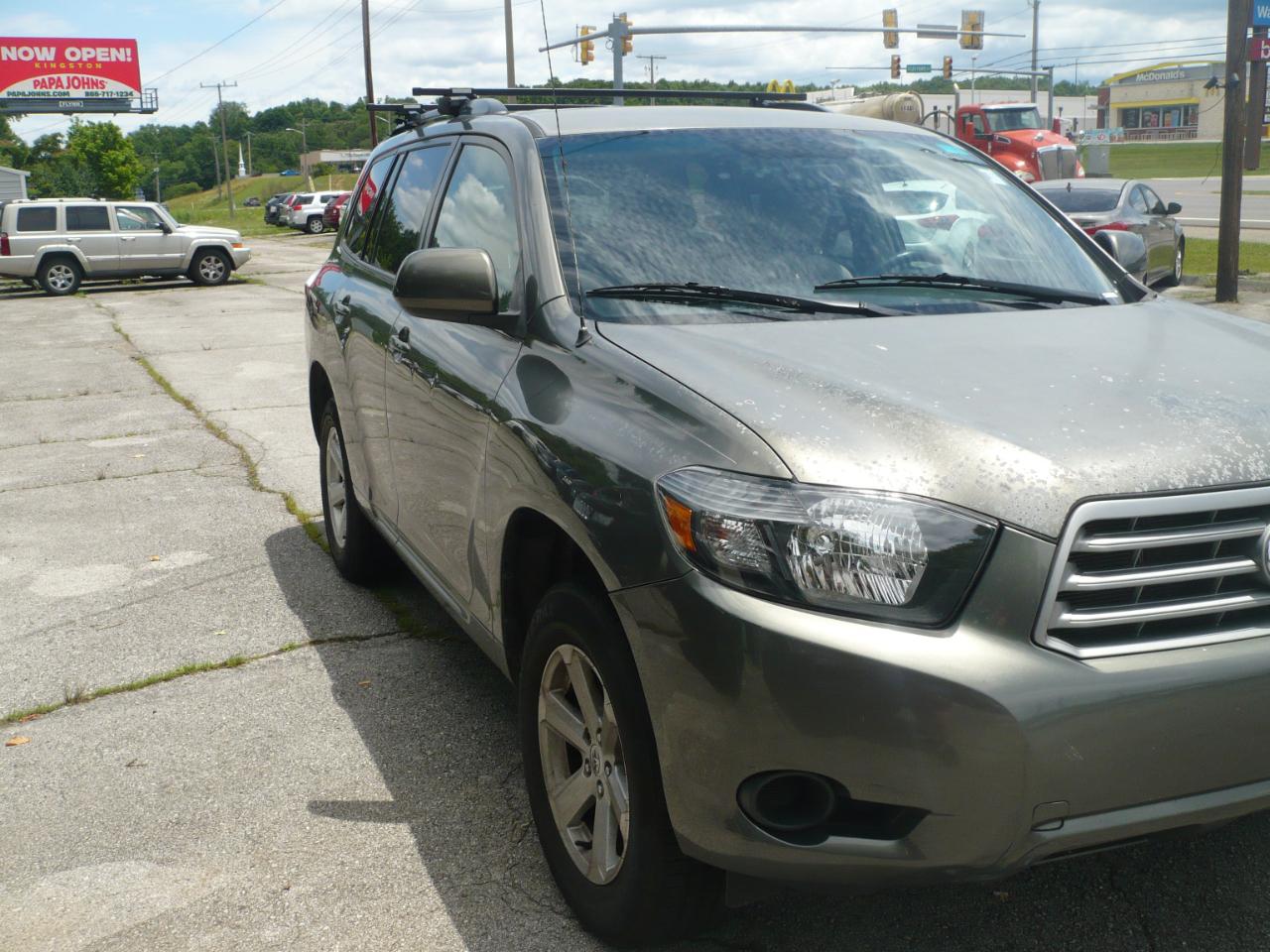 Toyota Highlander Base 2WD 2008