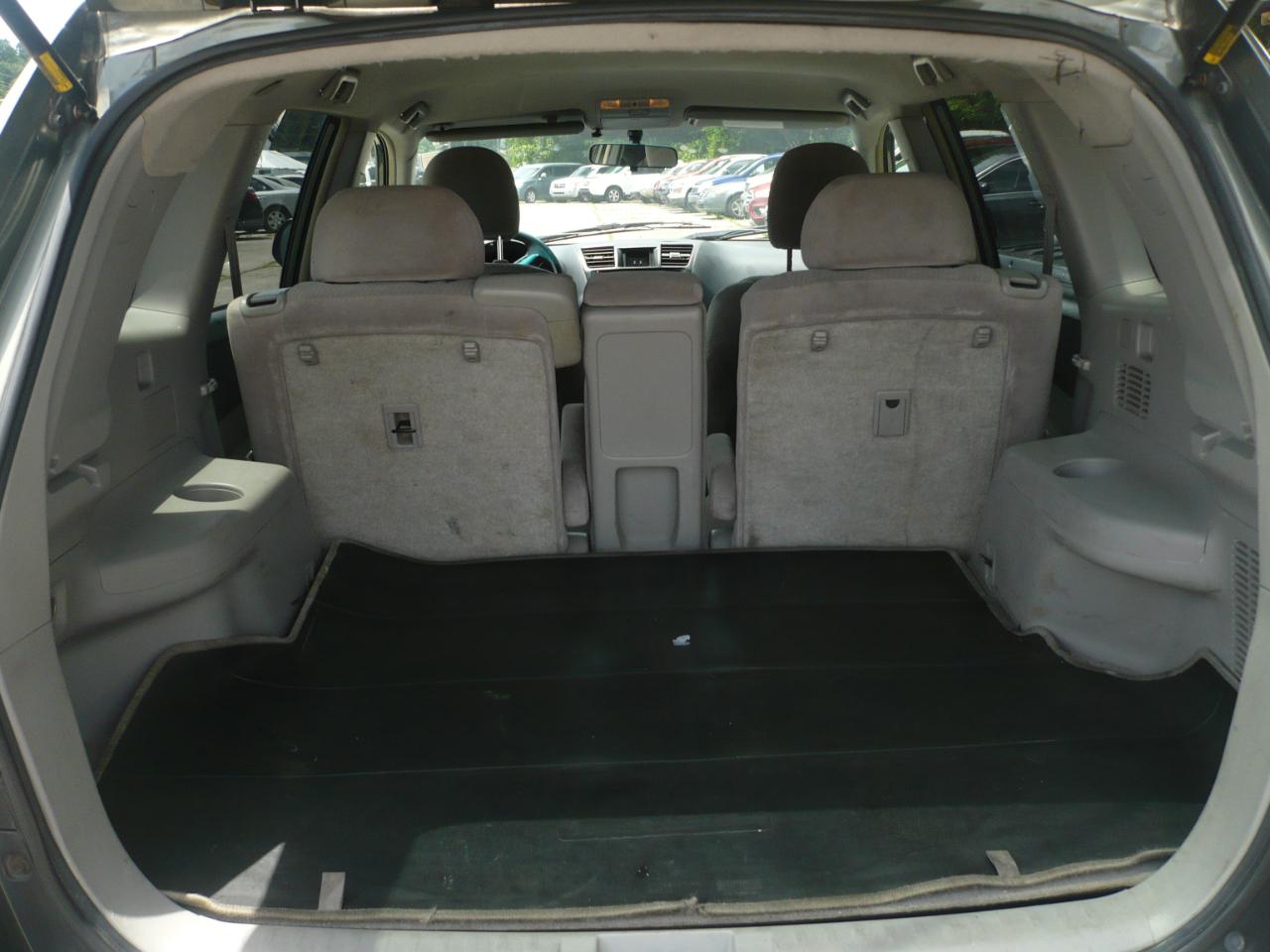Toyota Highlander Base 2WD 2008