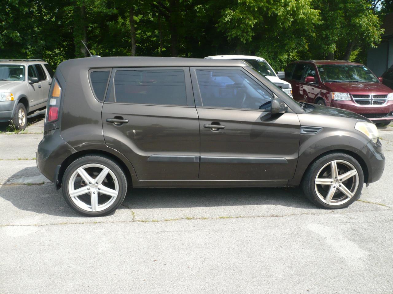 Kia Soul + 2011