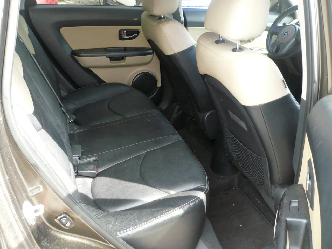Kia Soul + 2011
