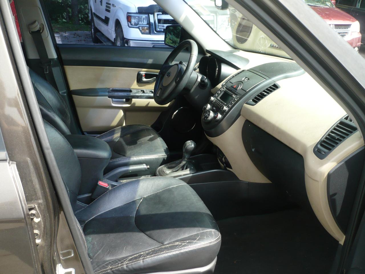 Kia Soul + 2011