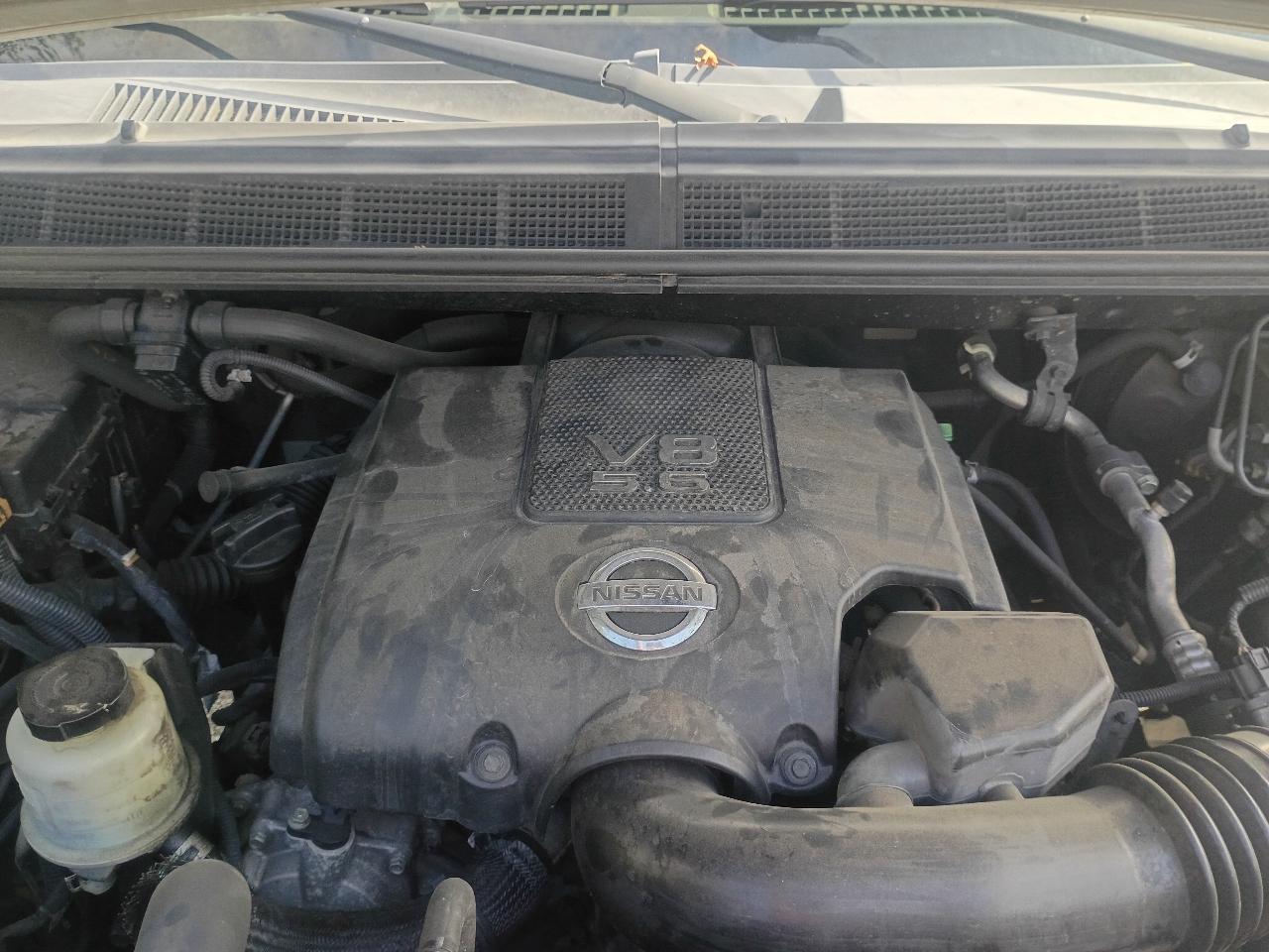 Nissan Titan XE Crew Cab 4WD SWB 2009