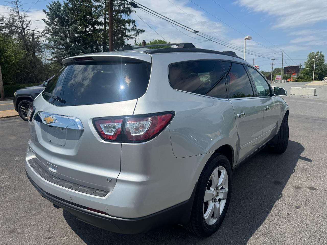 Chevrolet Traverse FWD 4dr LT w/1LT 2017