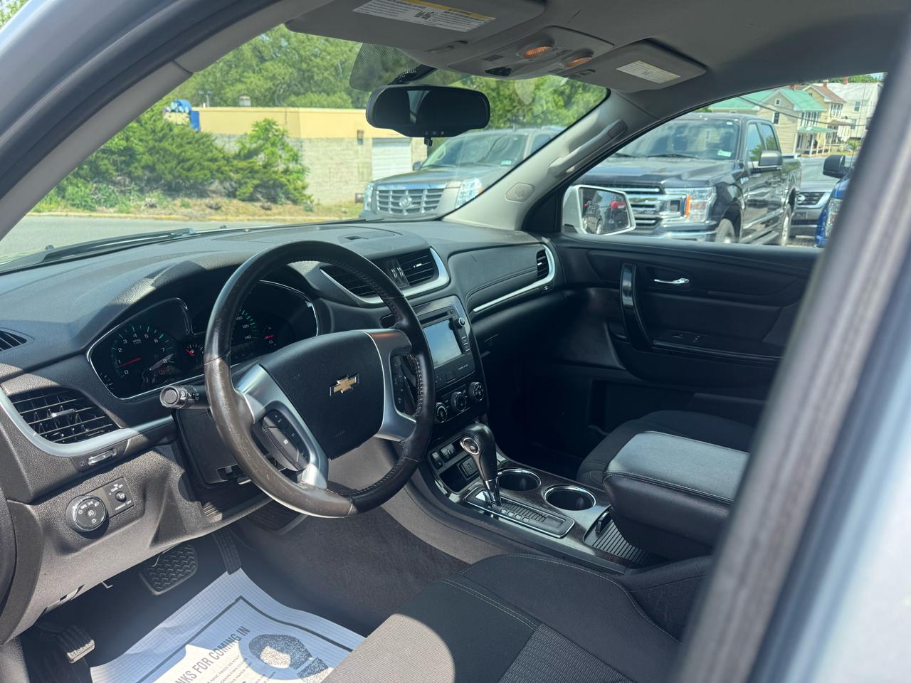 Chevrolet Traverse FWD 4dr LT w/1LT 2017
