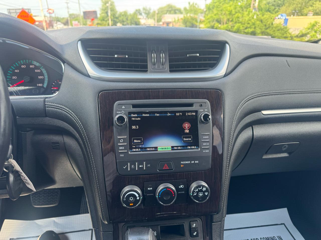Chevrolet Traverse FWD 4dr LT w/1LT 2017