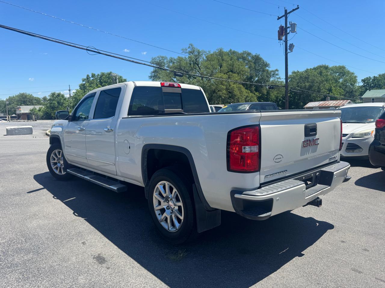 GMC Sierra 1500 4WD Crew Cab 153.0" Denali 2015