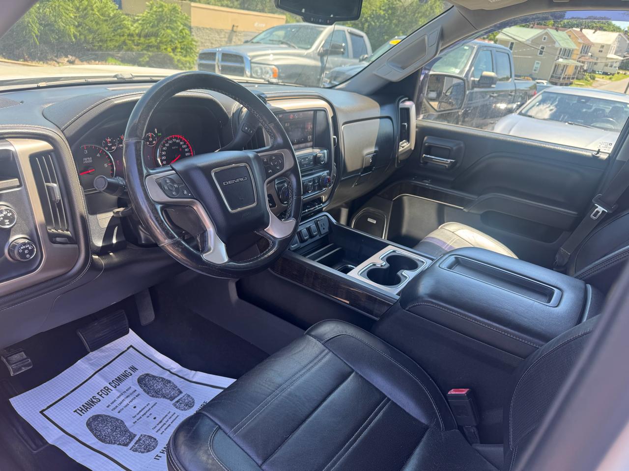 GMC Sierra 1500 4WD Crew Cab 153.0" Denali 2015