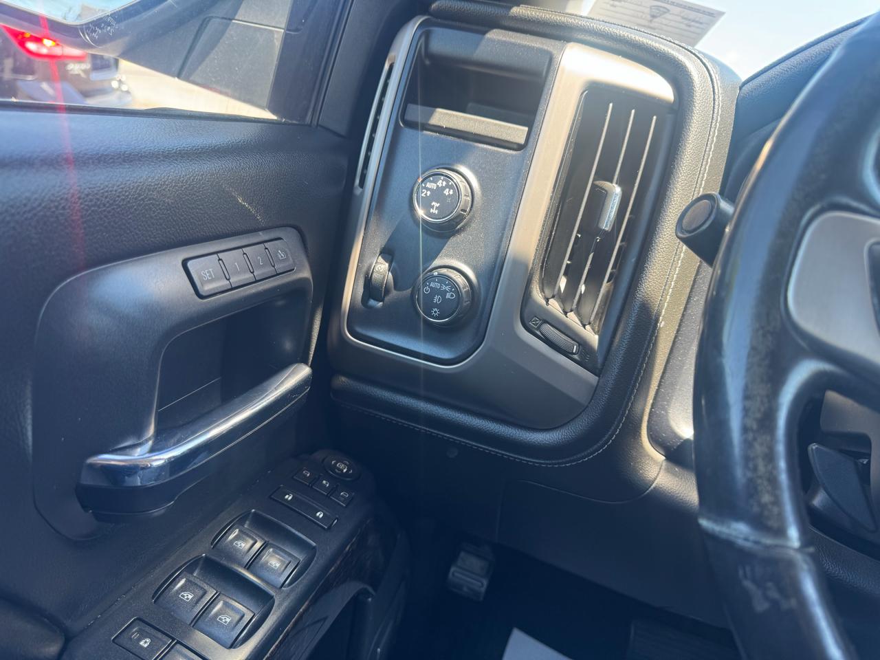 GMC Sierra 1500 4WD Crew Cab 153.0" Denali 2015
