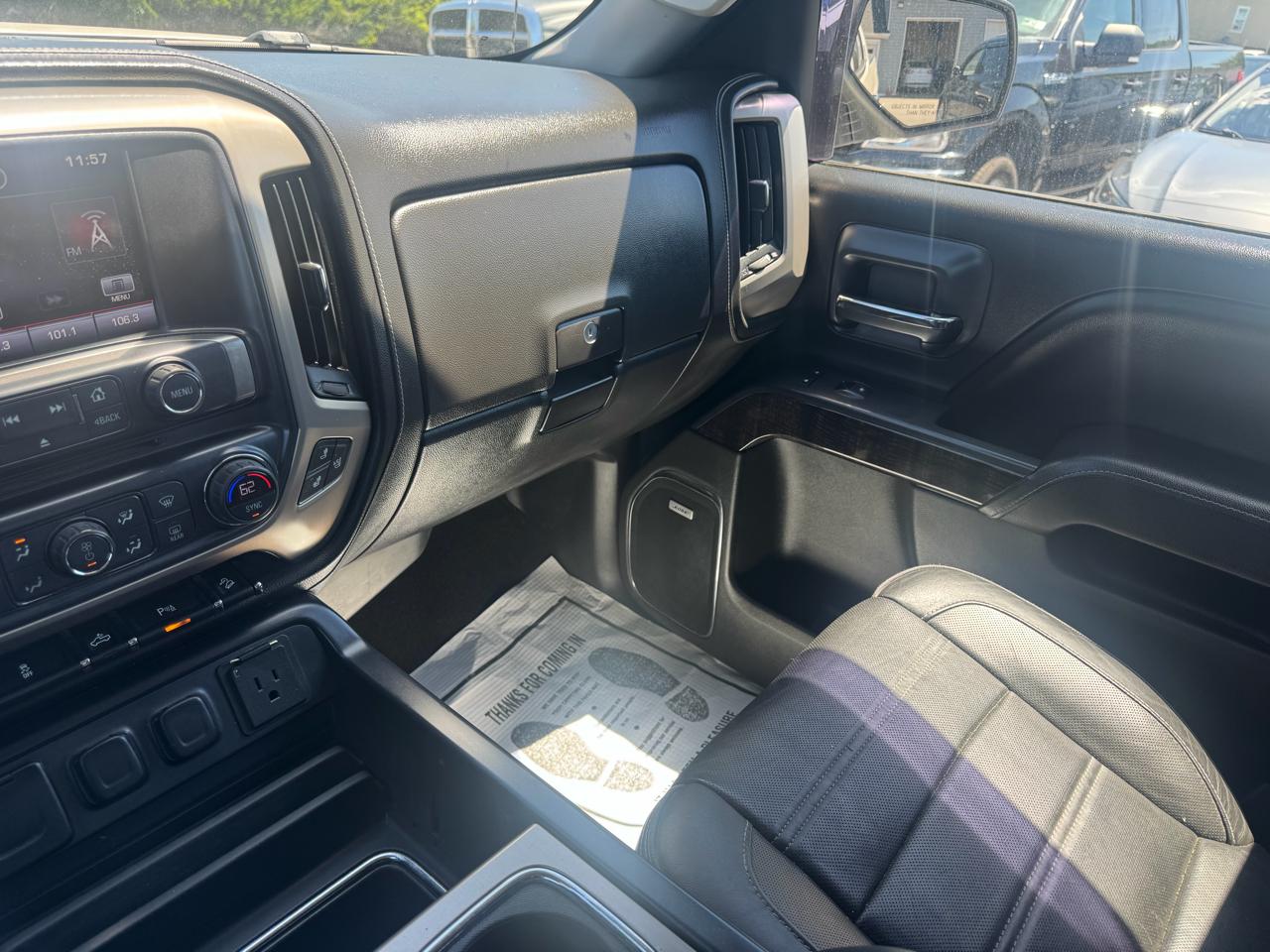 GMC Sierra 1500 4WD Crew Cab 153.0" Denali 2015
