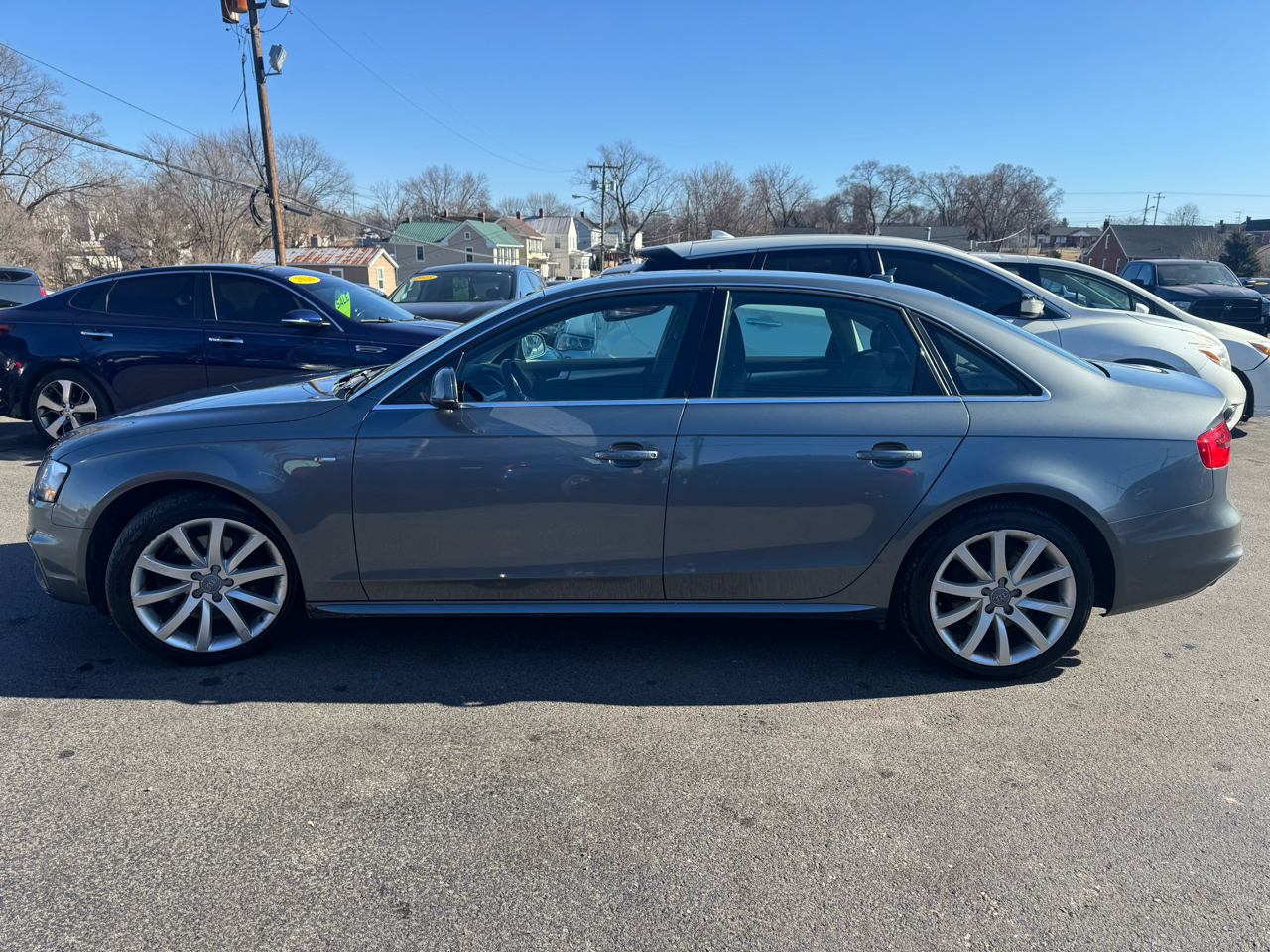 Audi A4 4dr Sdn Auto quattro 2.0T Premium 2014