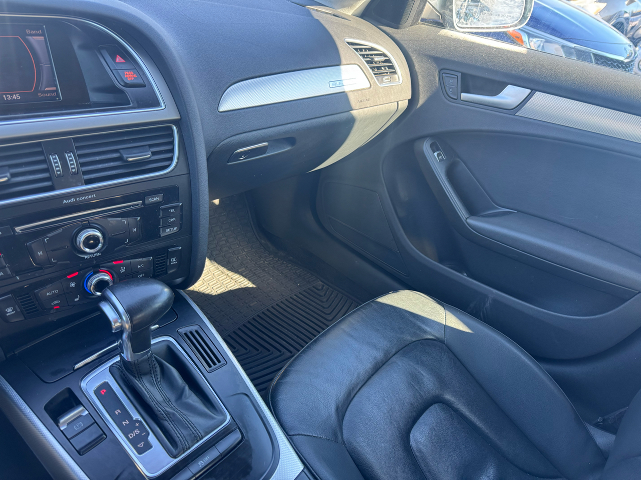 Audi A4 4dr Sdn Auto quattro 2.0T Premium 2014