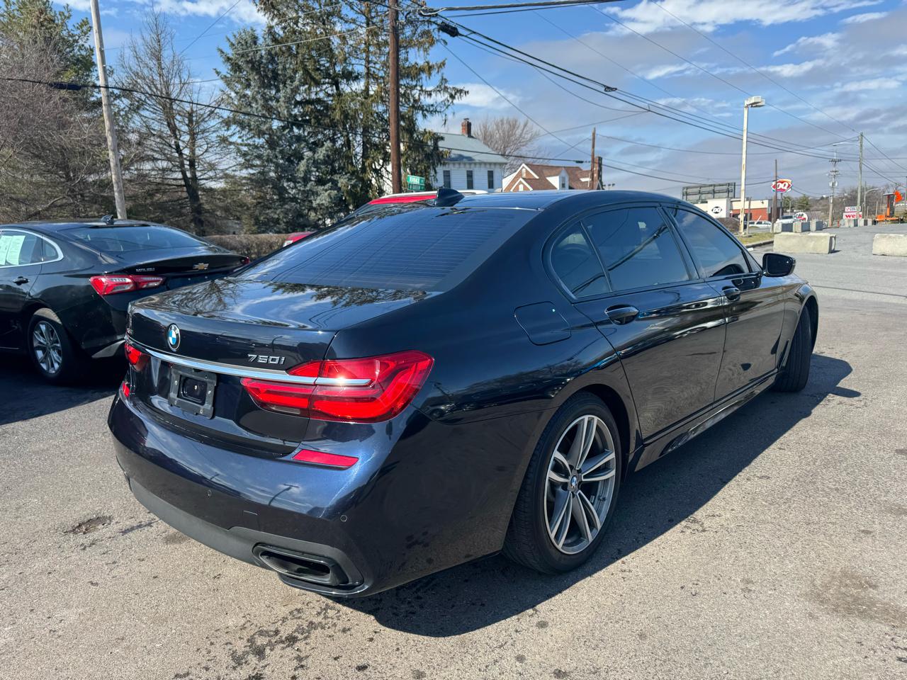 BMW 750i xDrive  2018