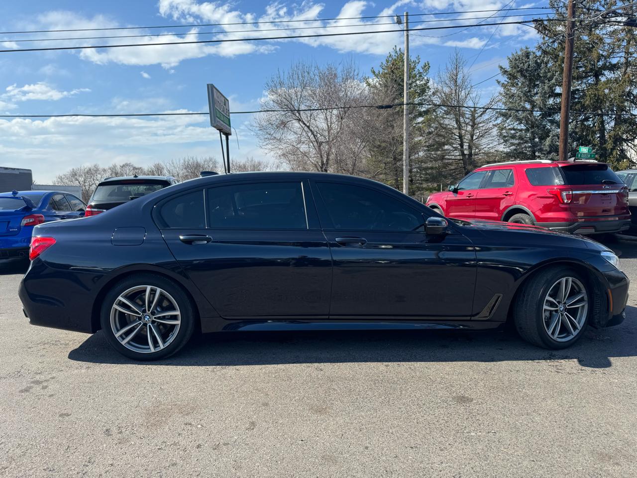 BMW 750i xDrive  2018