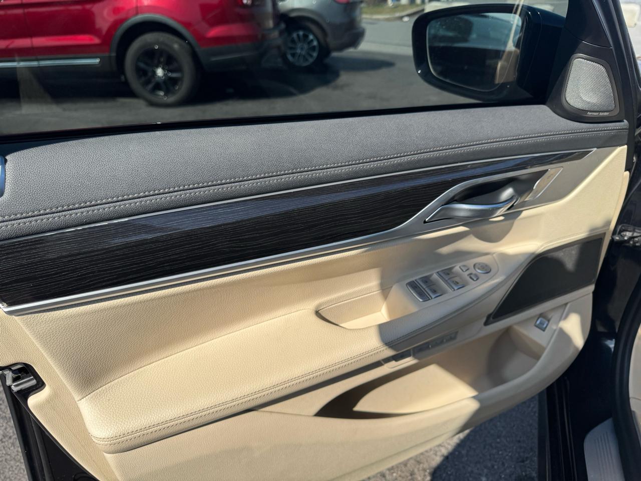 BMW 750i xDrive  2018