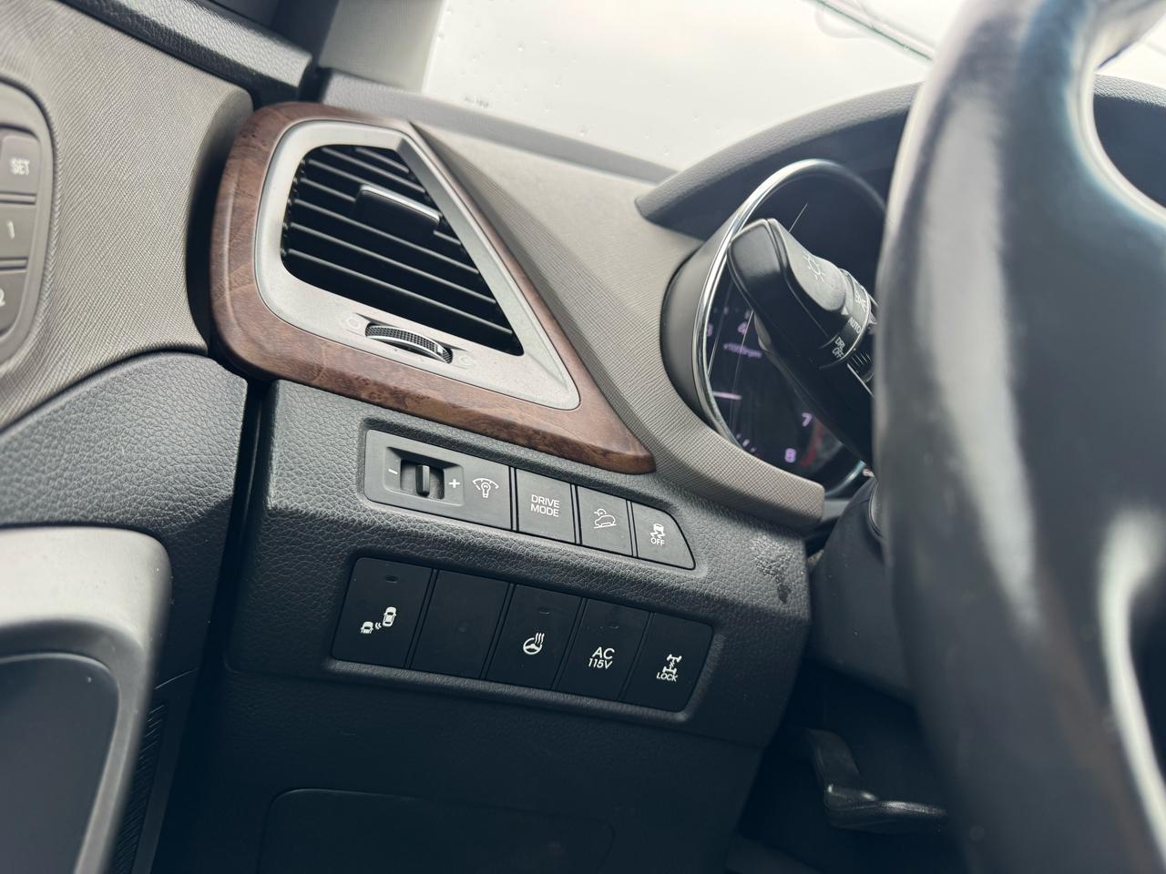 Hyundai Santa Fe SE Ultimate 3.3L Auto AWD 2018