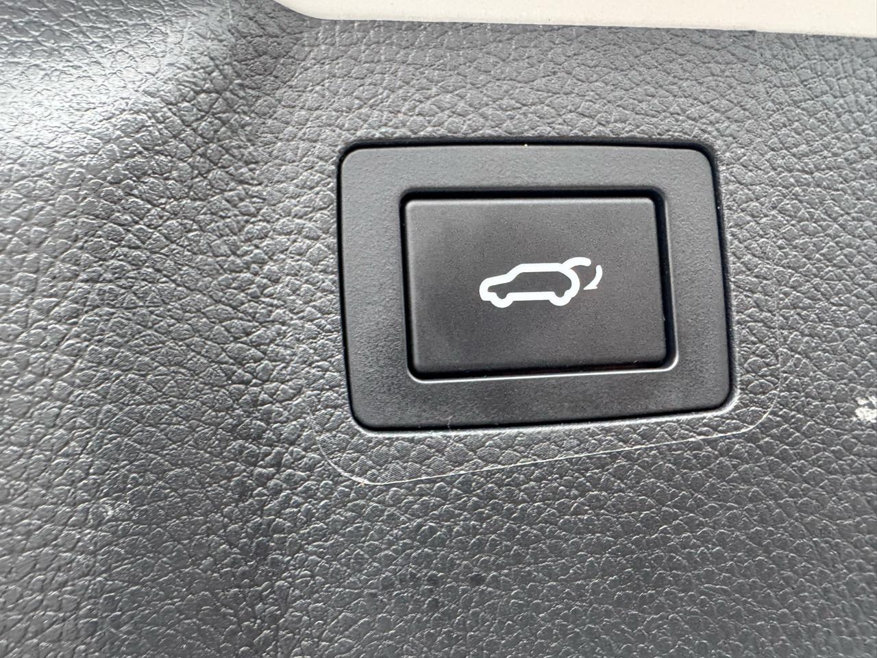 Hyundai Santa Fe SE Ultimate 3.3L Auto AWD 2018