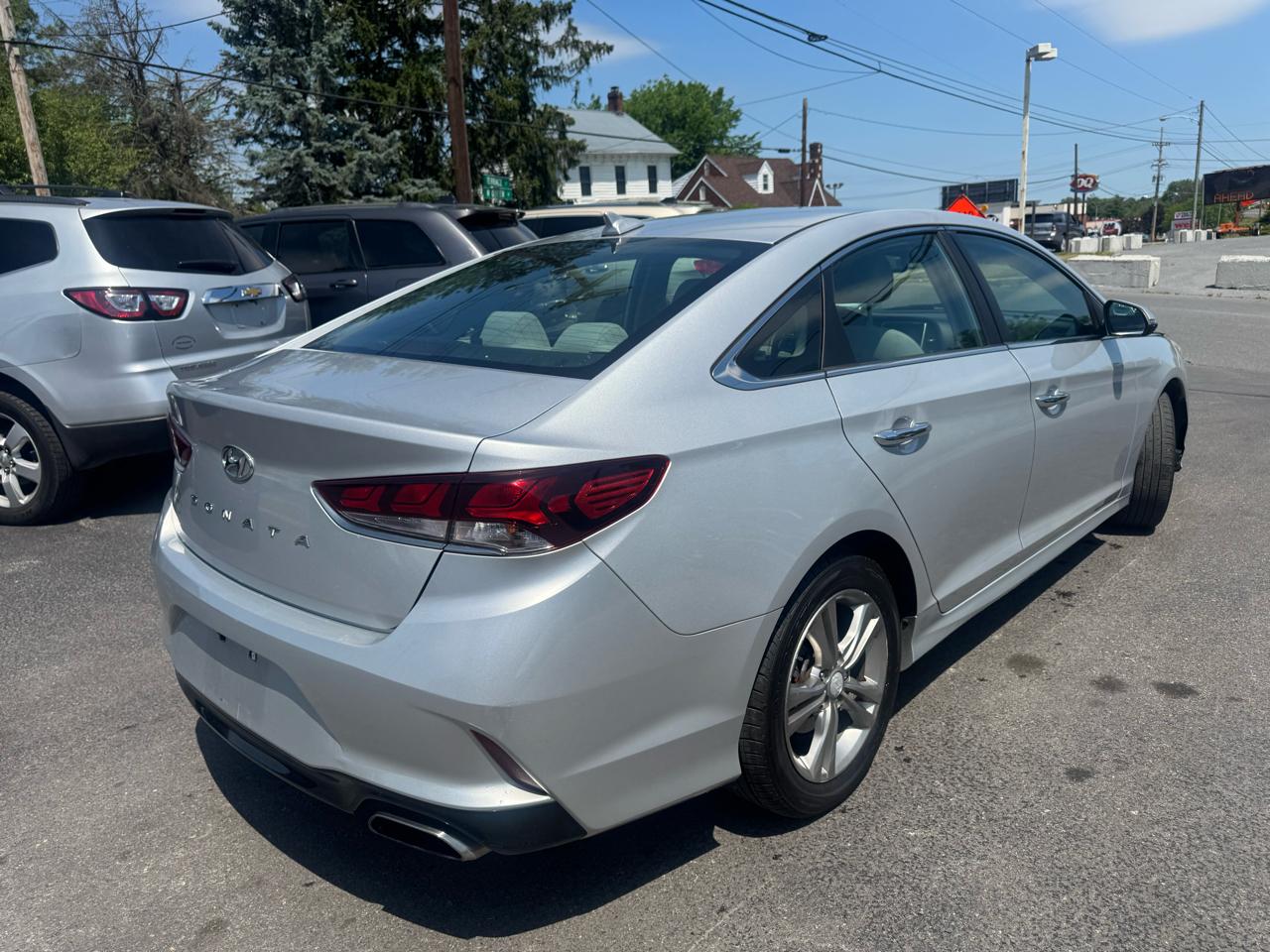 Hyundai Sonata SE 2.4L 2018