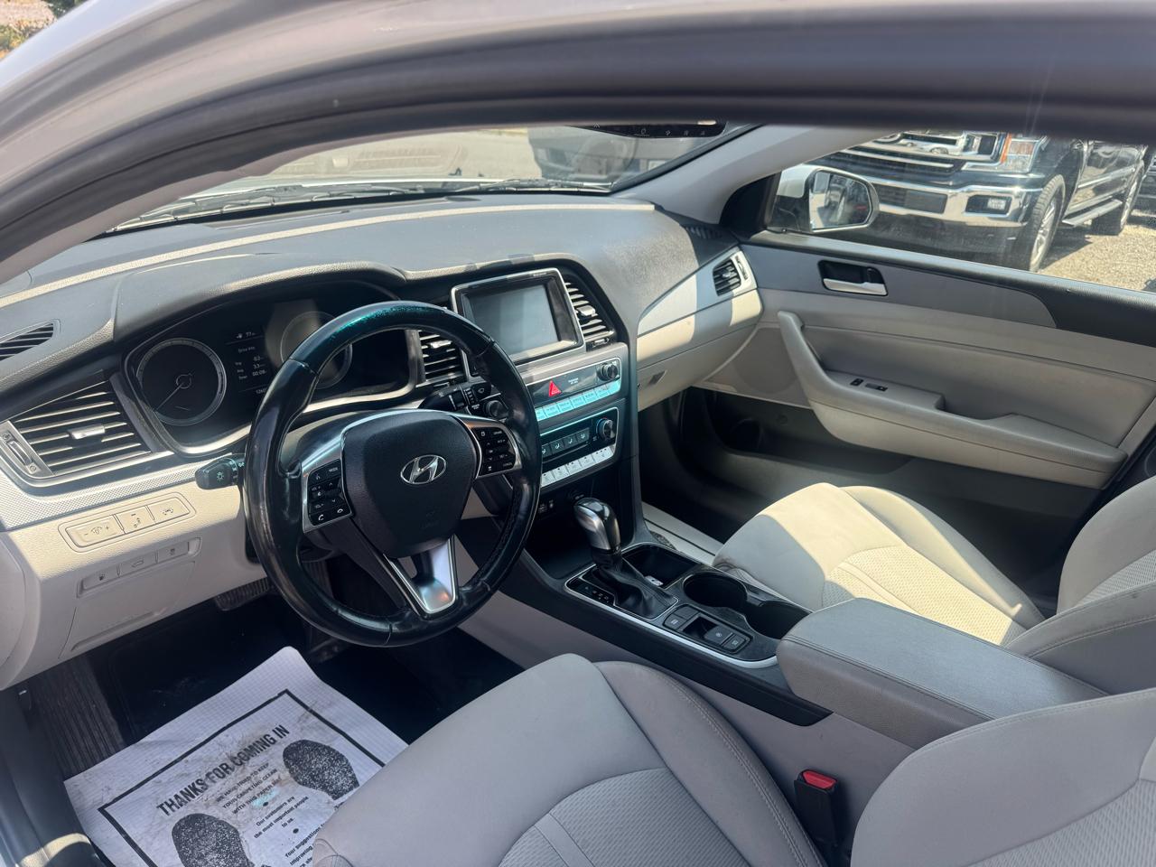 Hyundai Sonata SE 2.4L 2018