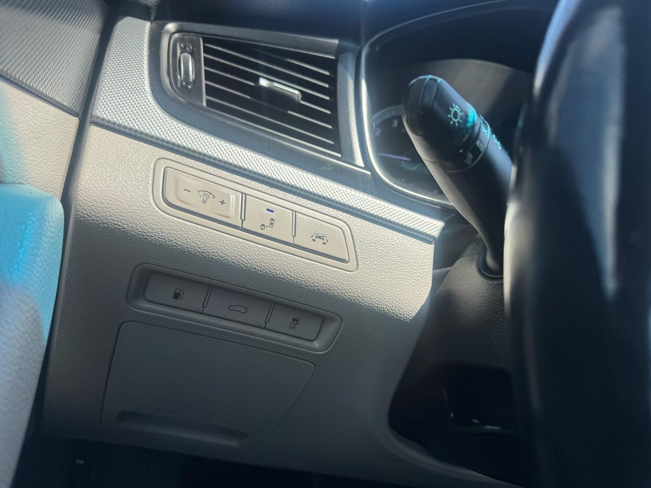Hyundai Sonata SE 2.4L 2018