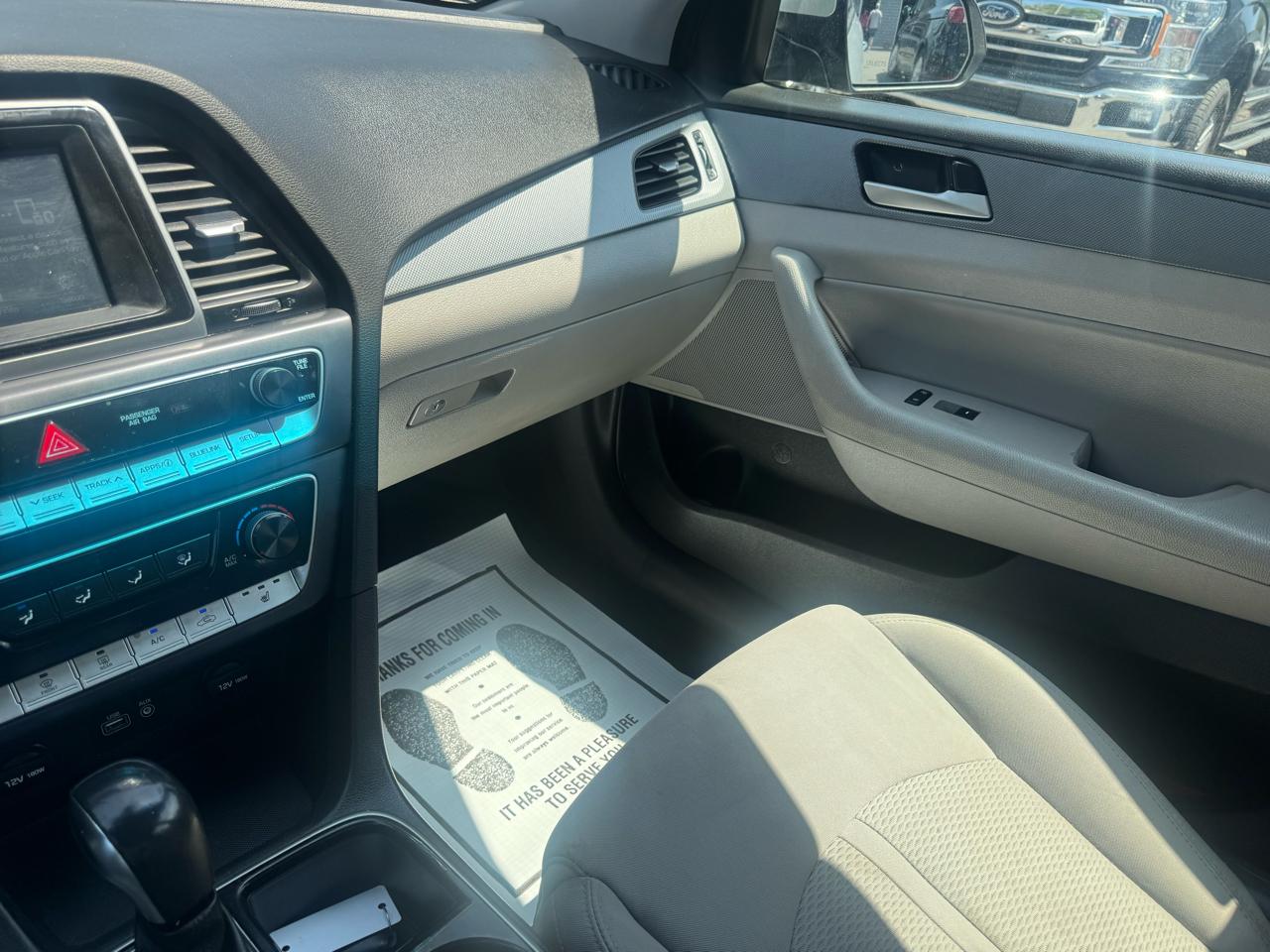 Hyundai Sonata SE 2.4L 2018