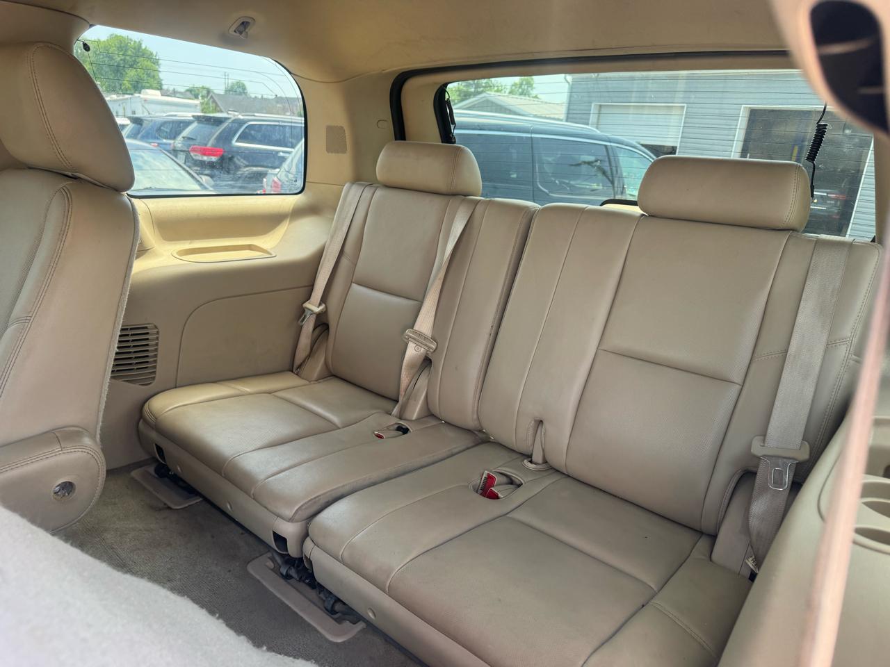 Cadillac Escalade AWD 4dr Luxury 2012
