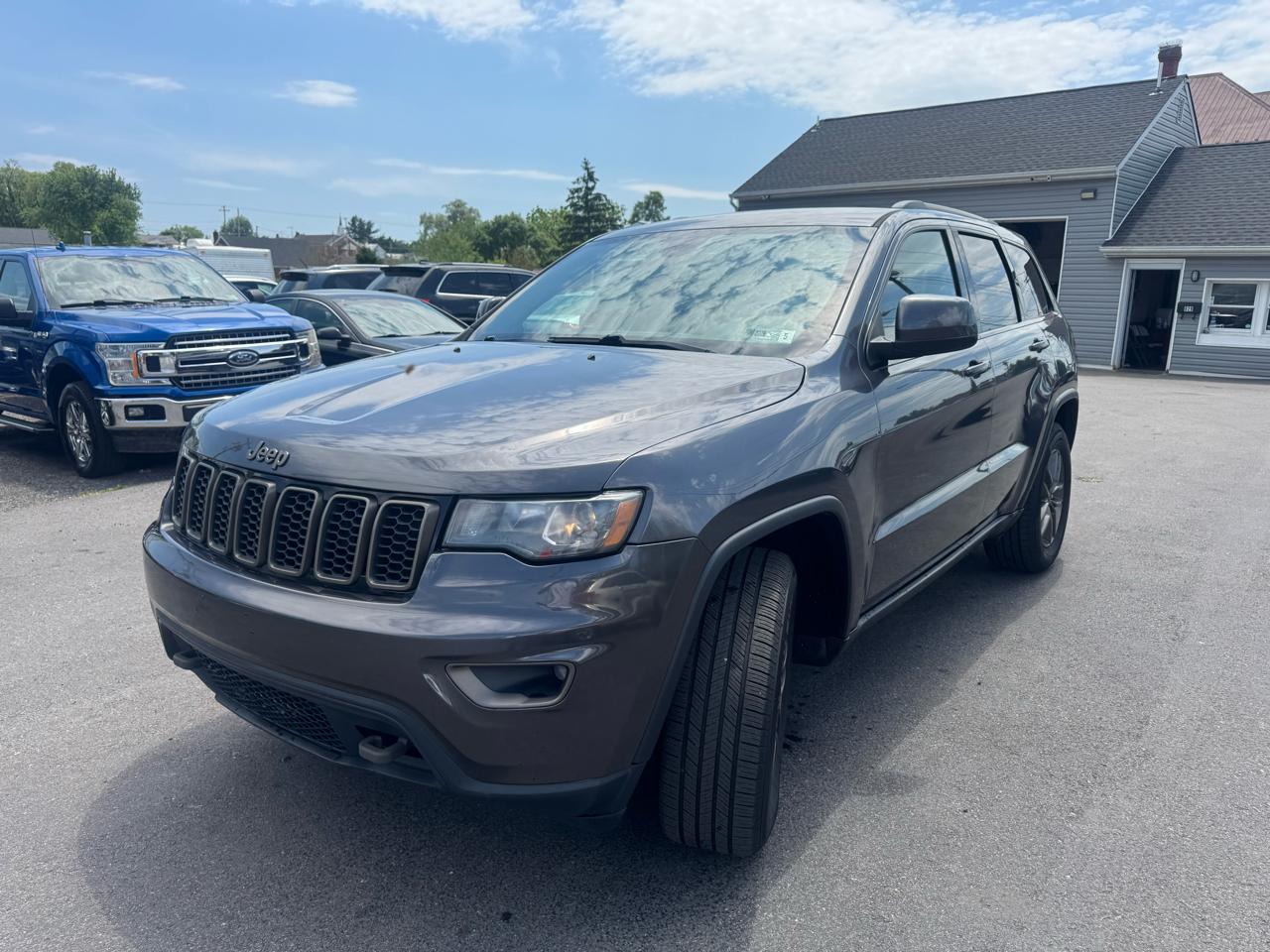Jeep Grand Cherokee 4WD 4dr 75th Anniversary 2016
