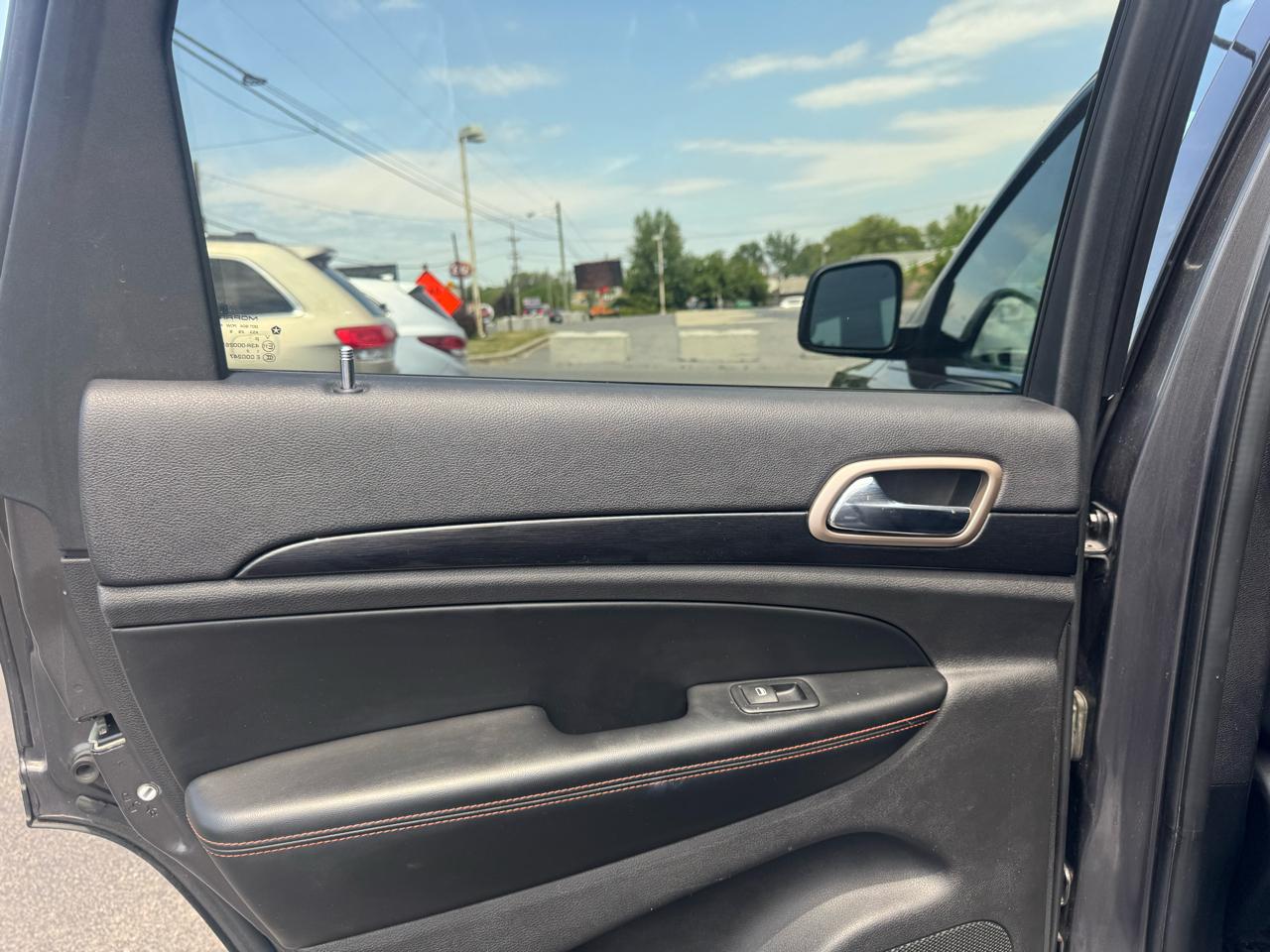 Jeep Grand Cherokee 4WD 4dr 75th Anniversary 2016