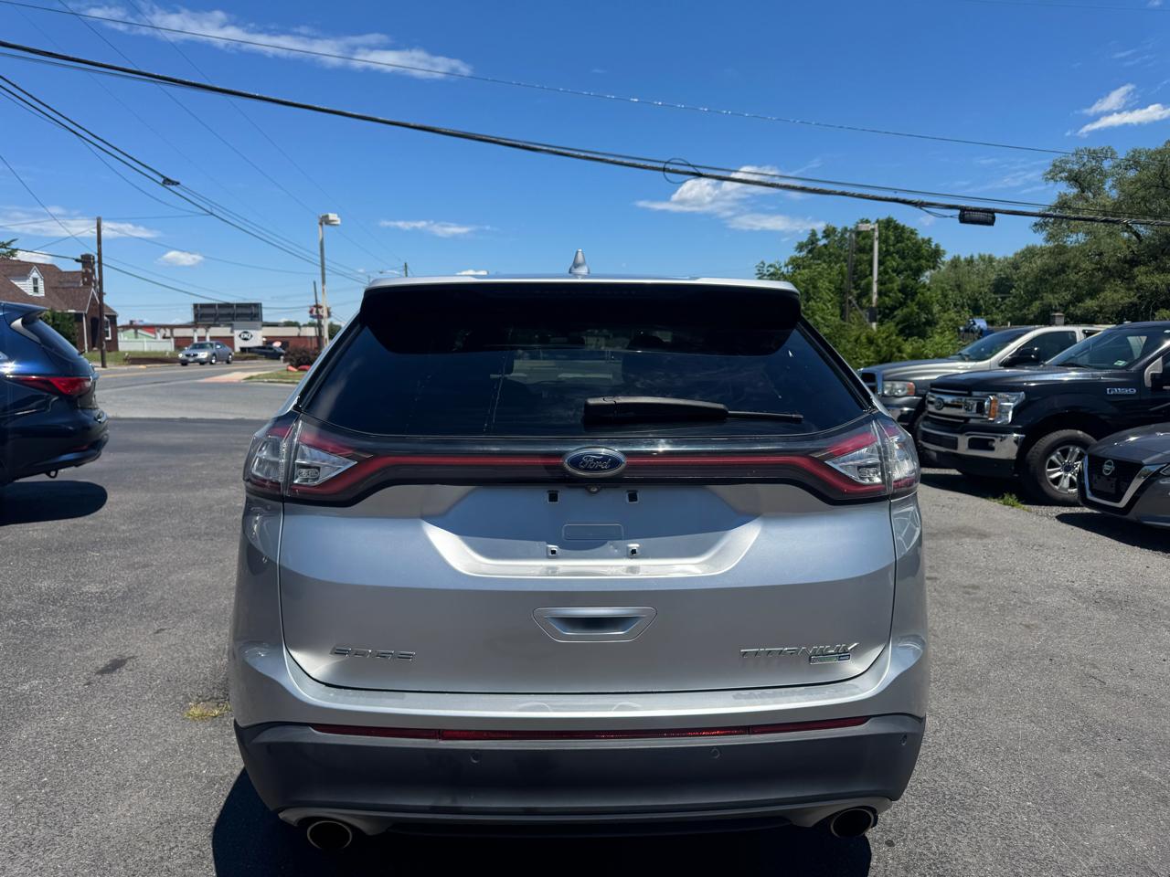 Ford Edge 4dr Titanium AWD 2015