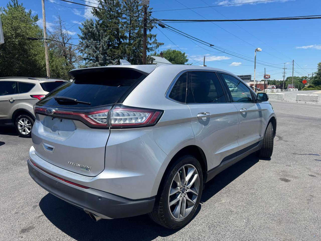 Ford Edge 4dr Titanium AWD 2015