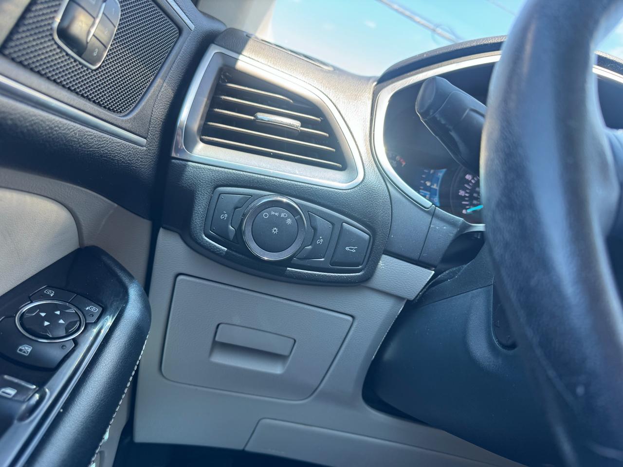 Ford Edge 4dr Titanium AWD 2015