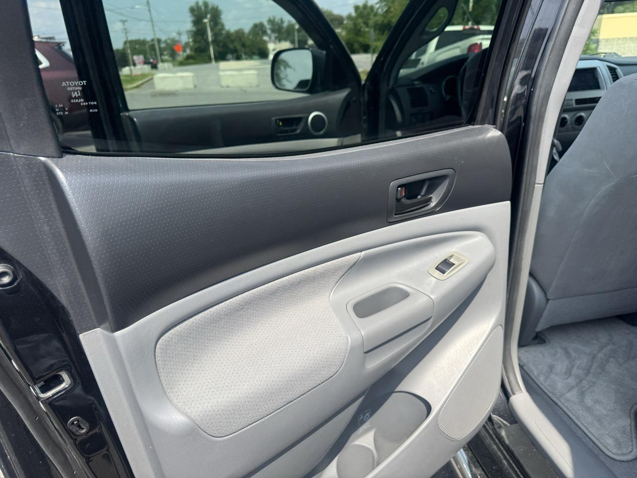 Toyota Tacoma SR5 Double Cab 4WD V6 2007
