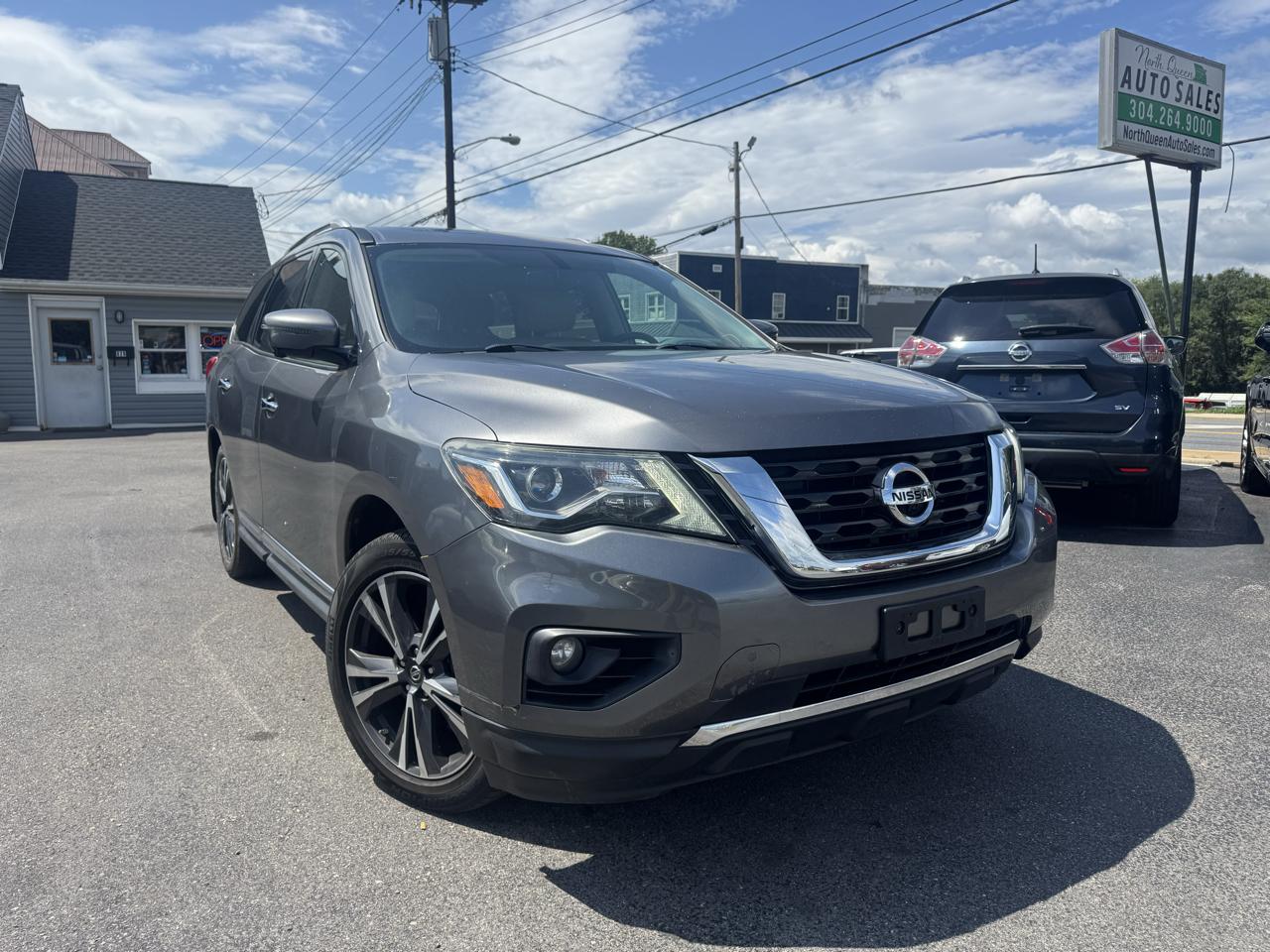 2017 Nissan Pathfinder 4x4 Platinum