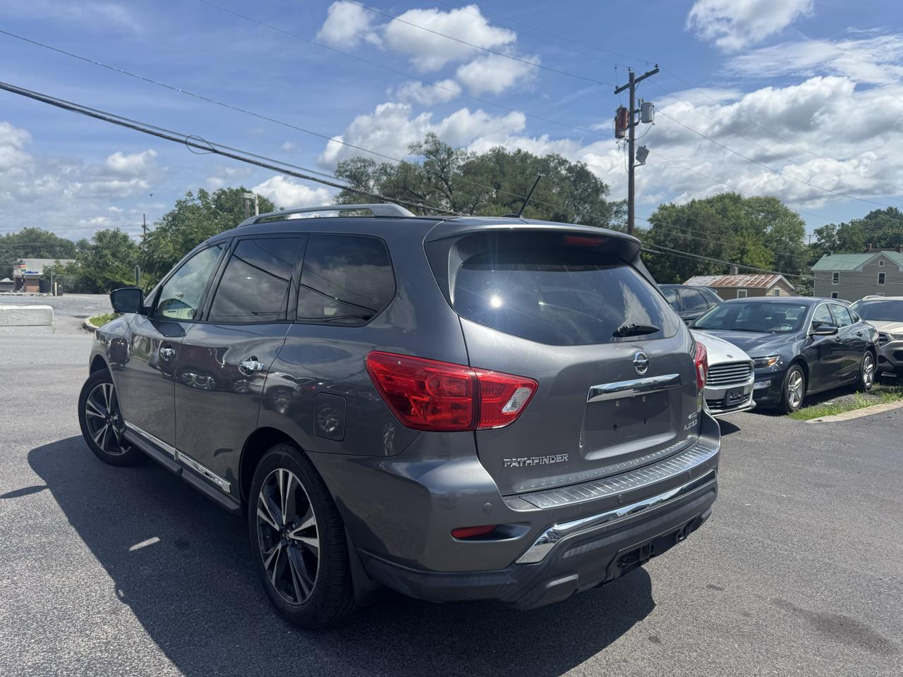 Nissan Pathfinder 4x4 Platinum 2017