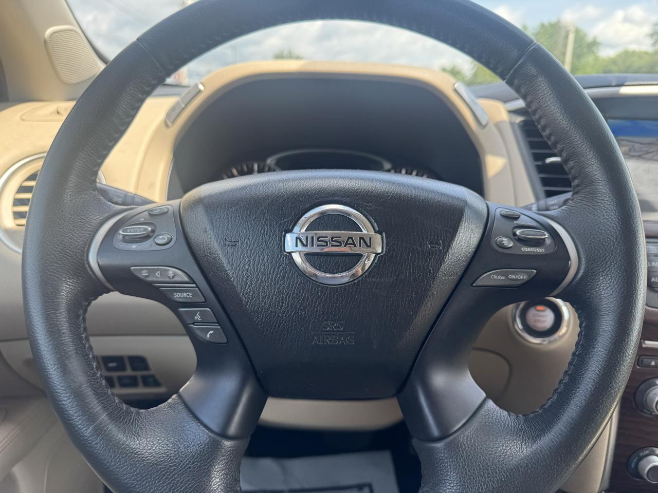 Nissan Pathfinder 4x4 Platinum 2017