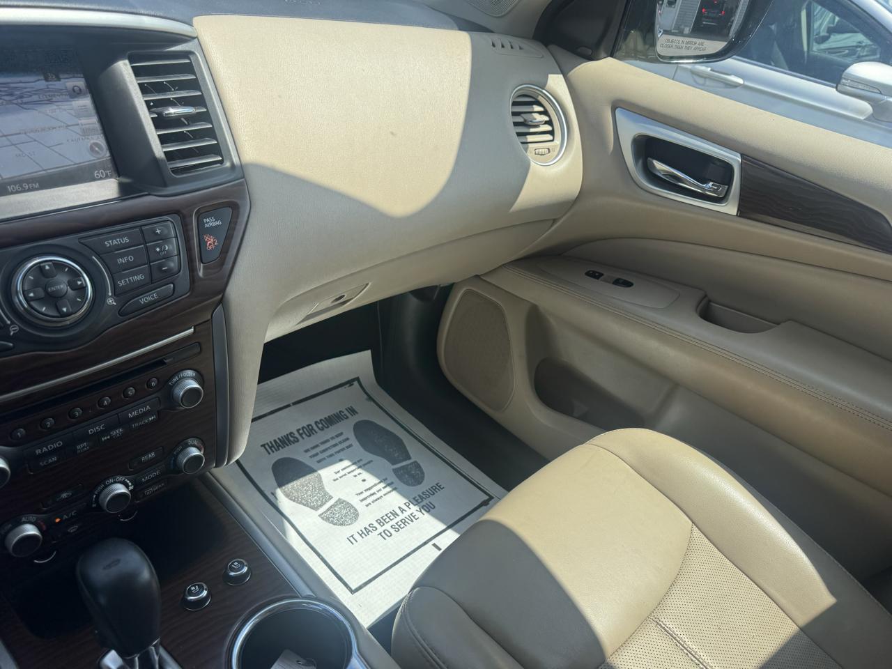 Nissan Pathfinder 4x4 Platinum 2017