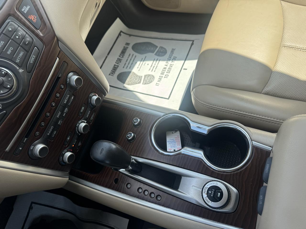 Nissan Pathfinder 4x4 Platinum 2017