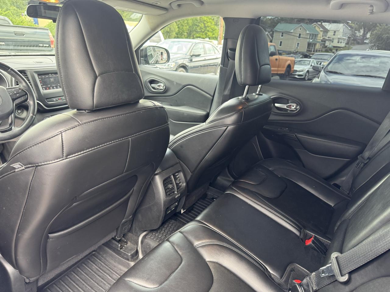 Jeep Cherokee Altitude 4x4 2019